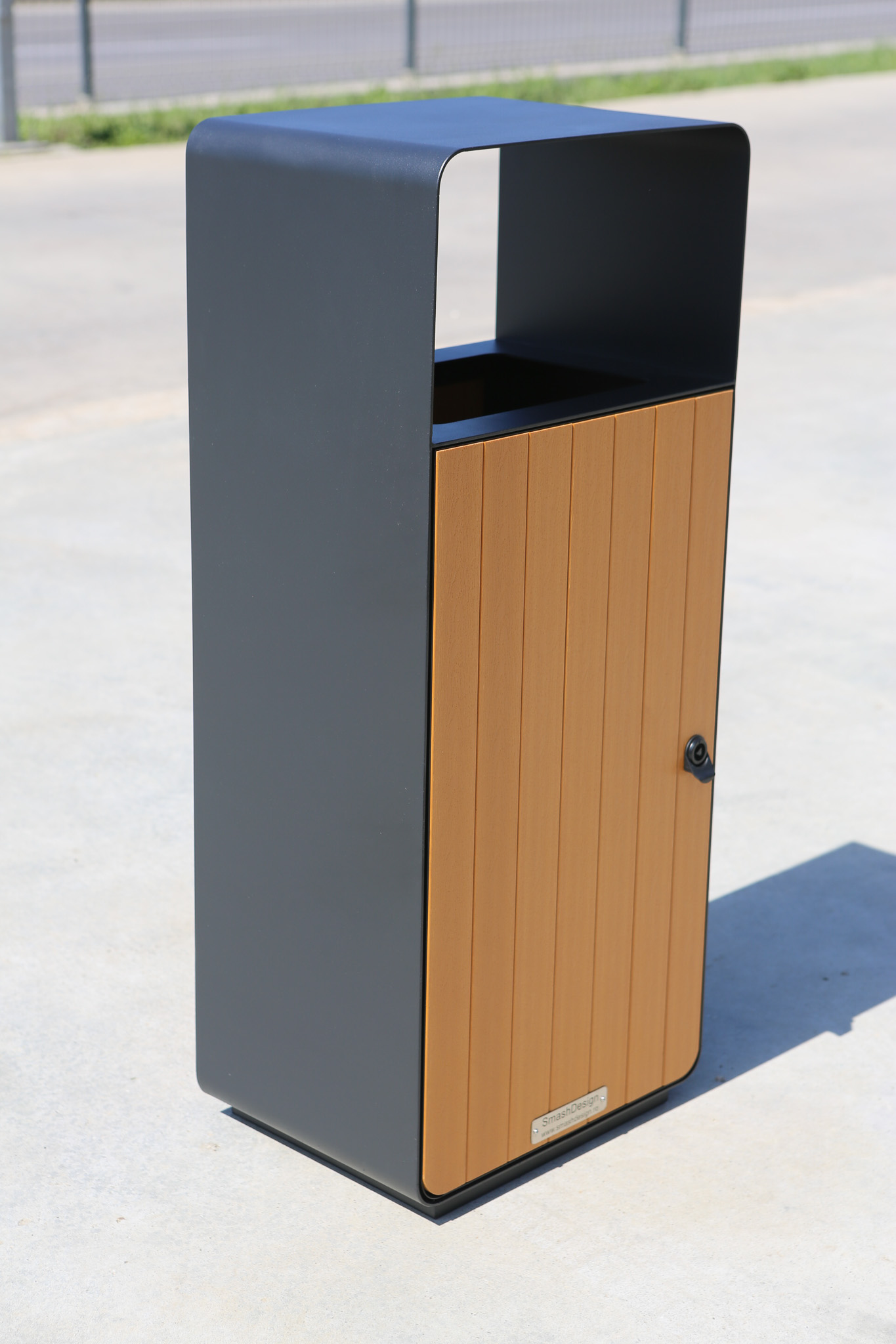 Cos de gunoi comercial, 46L - Smash Design, NERO 188, 40×30×95 CM Cos de gunoi comercial, 46L - Smash Design, NERO 188, 40×30×95 CM