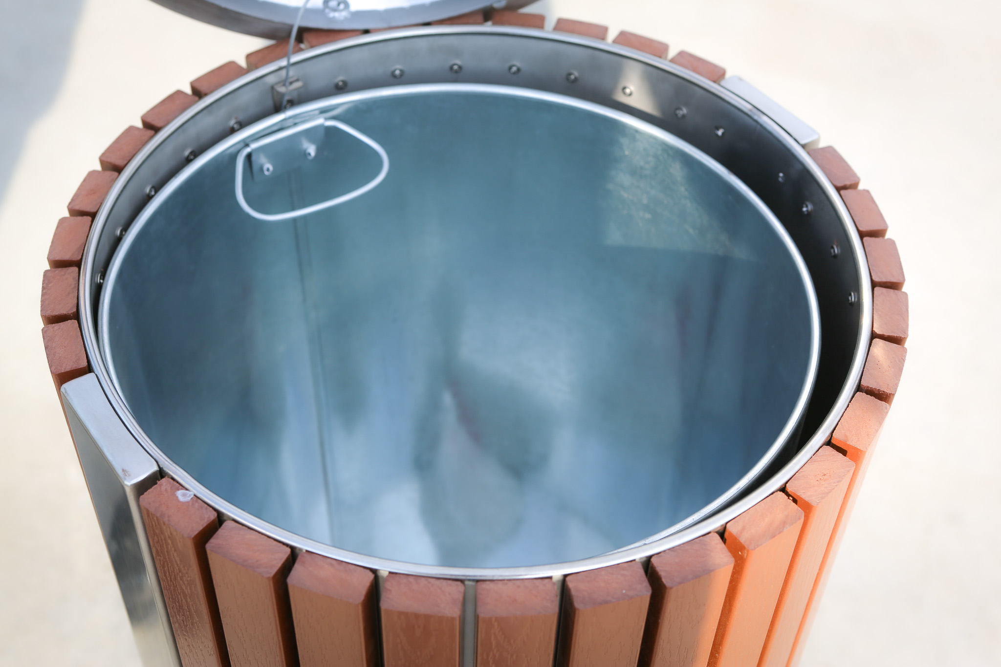 Cos de gunoi comercial, 80L - Smash Design, ONYX 210, 40x90 CM Cos de gunoi comercial, 80L - Smash Design, ONYX 210, 40x90 CM