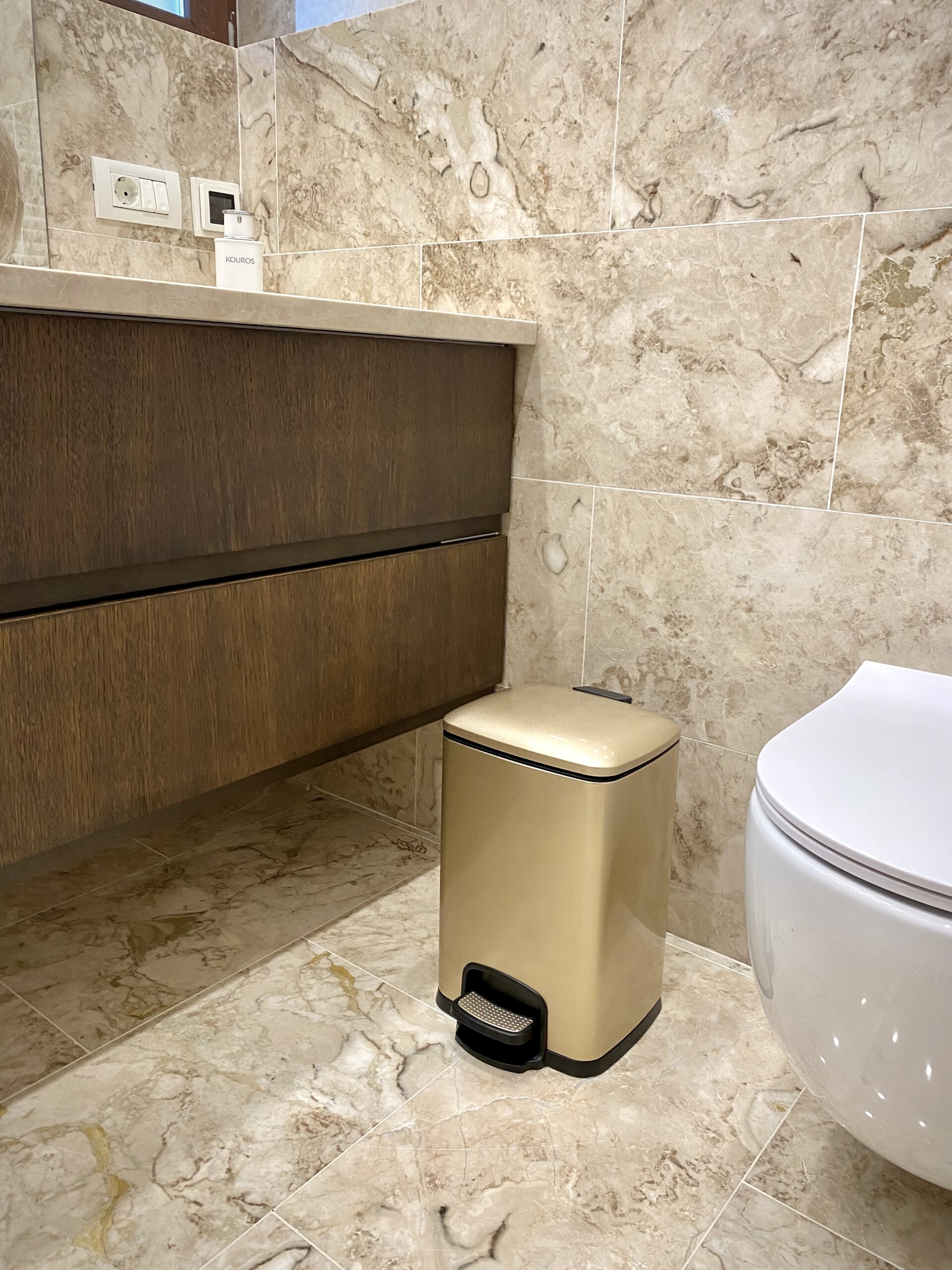 Coș de gunoi cu pedală din INOX, Champagne Gold – 20L – PRH-SJ20CG-F03-2023 Coș de gunoi cu pedală din INOX, Champagne Gold – 20L – PRH-SJ20CG-F03-2023